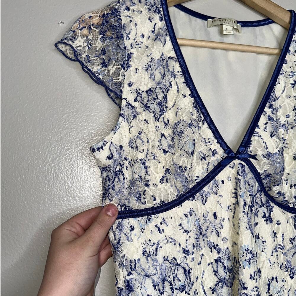 Thirty Thirty La Blue & White Lace Floral Top Large R - Gem